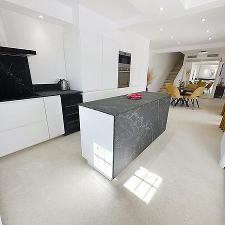 3 Bedrooms Villa Near Cannes - Pool & Jacuzzi - Sea View Mandelieu Zewnętrze zdjęcie