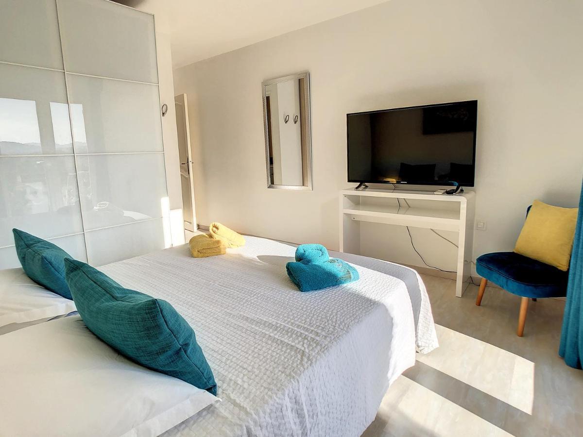 3 Bedrooms Villa Near Cannes - Pool & Jacuzzi - Sea View Mandelieu Zewnętrze zdjęcie