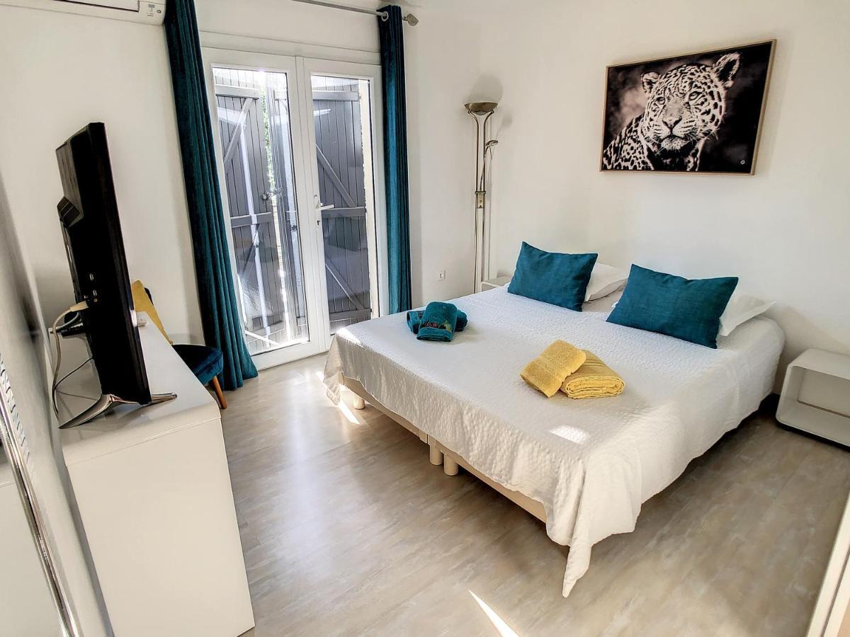 3 Bedrooms Villa Near Cannes - Pool & Jacuzzi - Sea View Mandelieu Zewnętrze zdjęcie