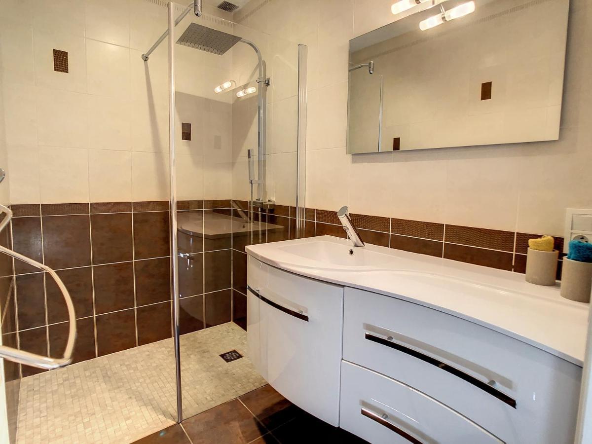 3 Bedrooms Villa Near Cannes - Pool & Jacuzzi - Sea View Mandelieu Zewnętrze zdjęcie