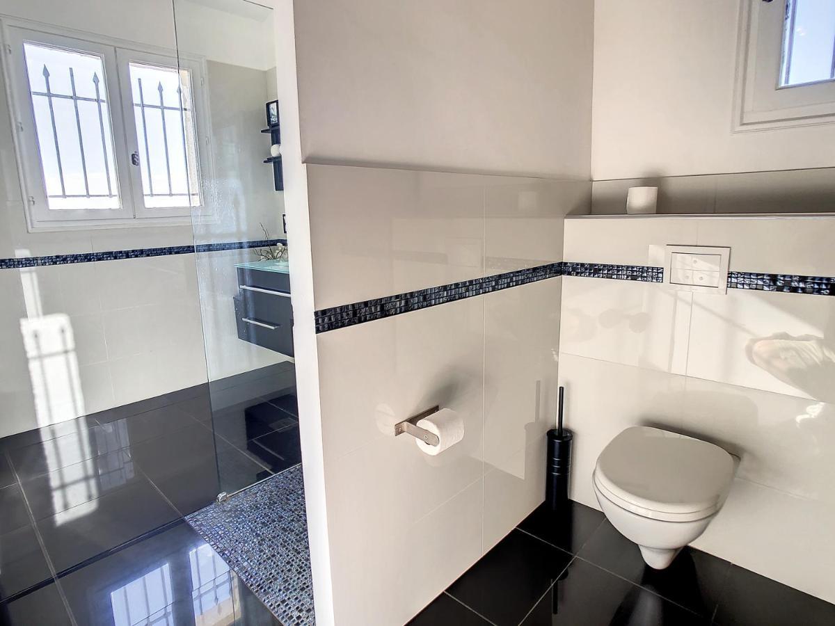 3 Bedrooms Villa Near Cannes - Pool & Jacuzzi - Sea View Mandelieu Zewnętrze zdjęcie