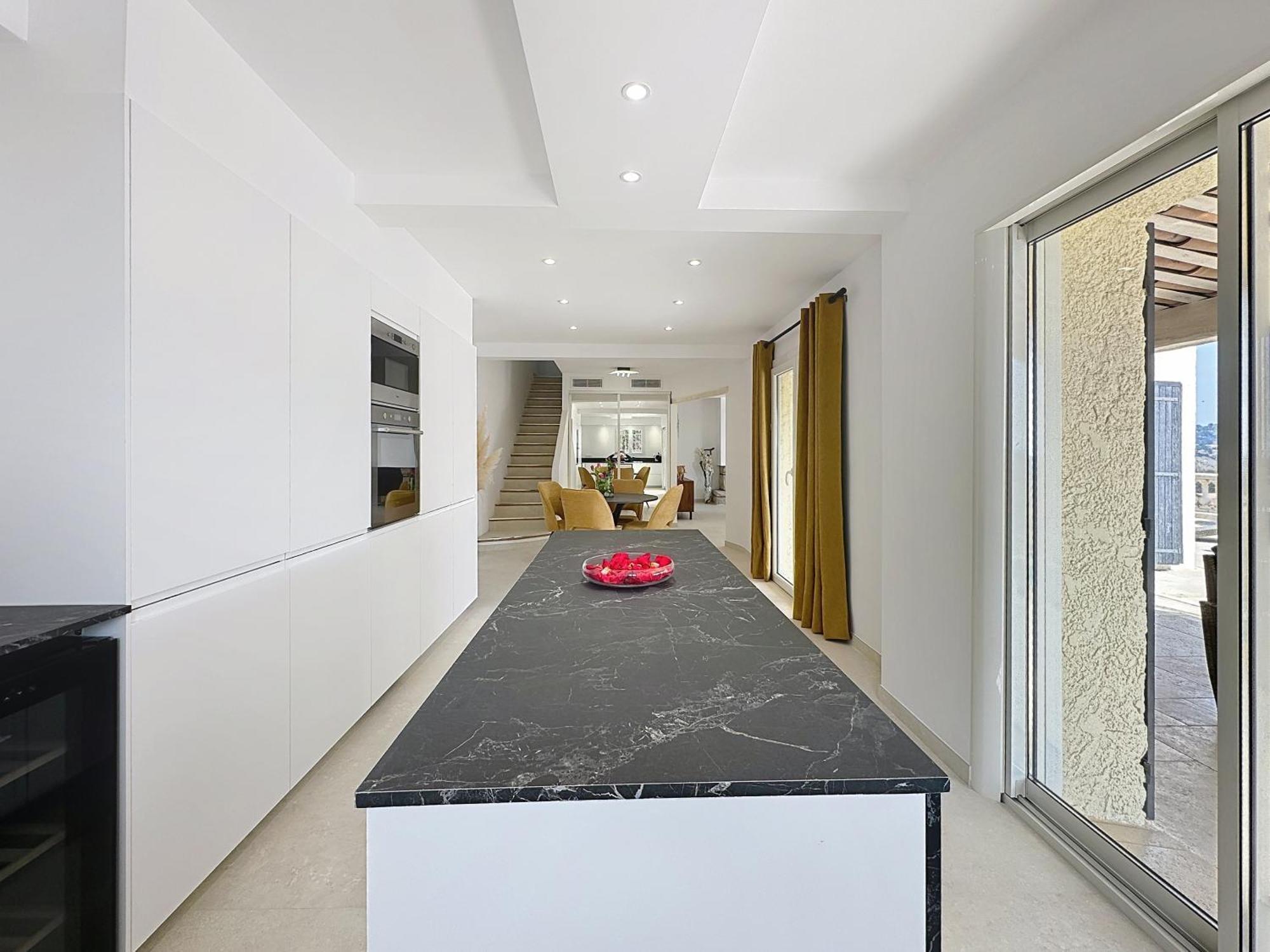 3 Bedrooms Villa Near Cannes - Pool & Jacuzzi - Sea View Mandelieu Zewnętrze zdjęcie