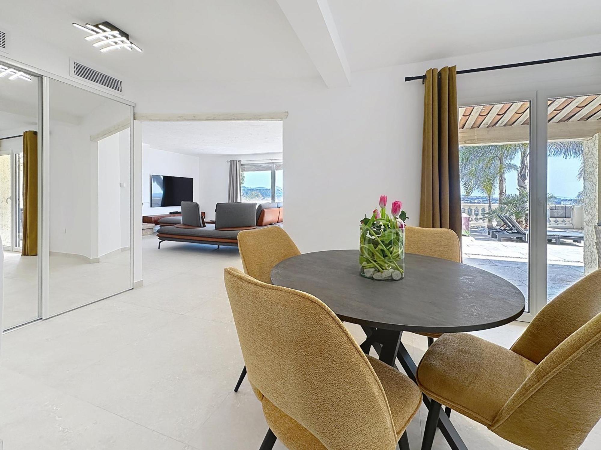 3 Bedrooms Villa Near Cannes - Pool & Jacuzzi - Sea View Mandelieu Zewnętrze zdjęcie