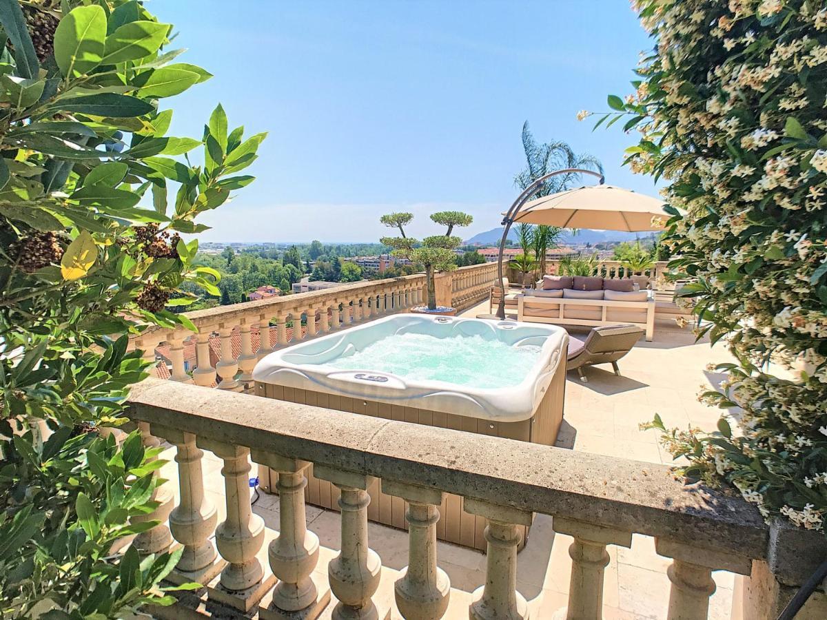 3 Bedrooms Villa Near Cannes - Pool & Jacuzzi - Sea View Mandelieu Zewnętrze zdjęcie